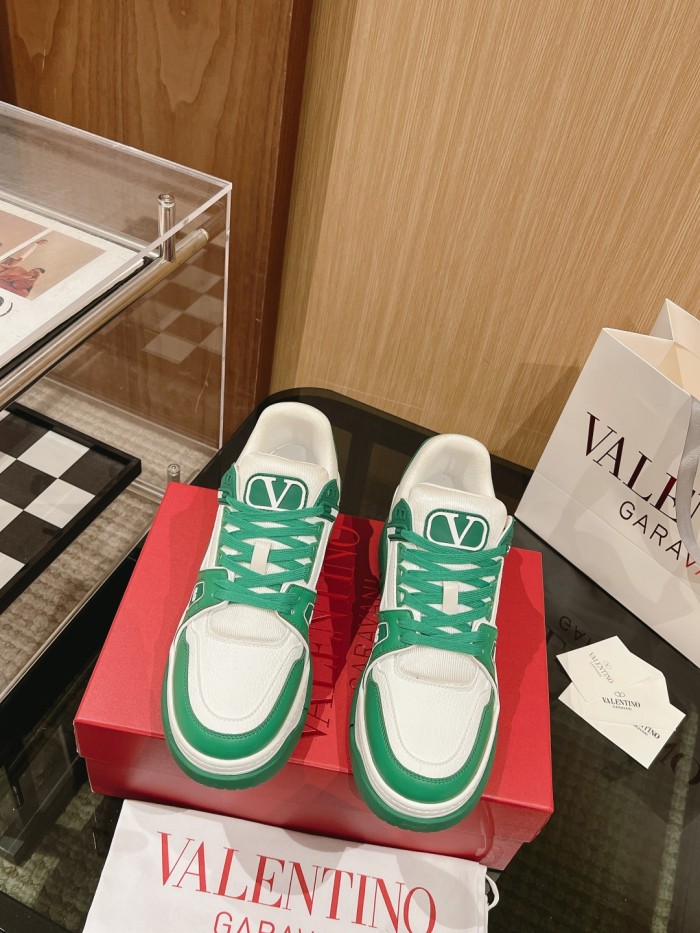 Men Women 𝑉*𝐴𝐿𝐸𝑁𝑇𝐼𝑁𝑂 Top Sneakers