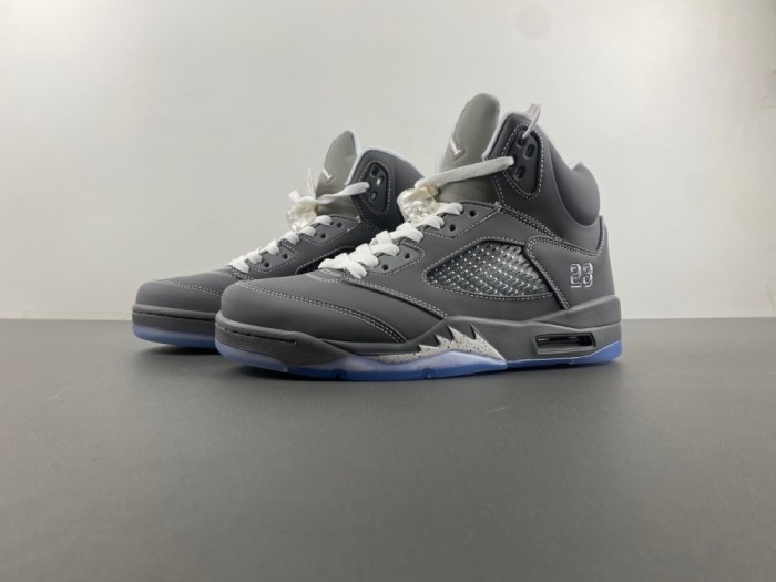 A*ir  Jor*dan 5 Retro 'Wolf Grey'  136027-005