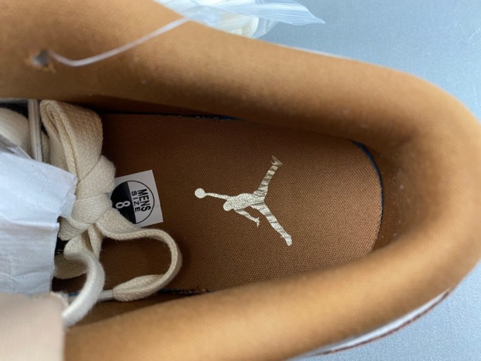 Air Jordan 1 Low HF5743-221