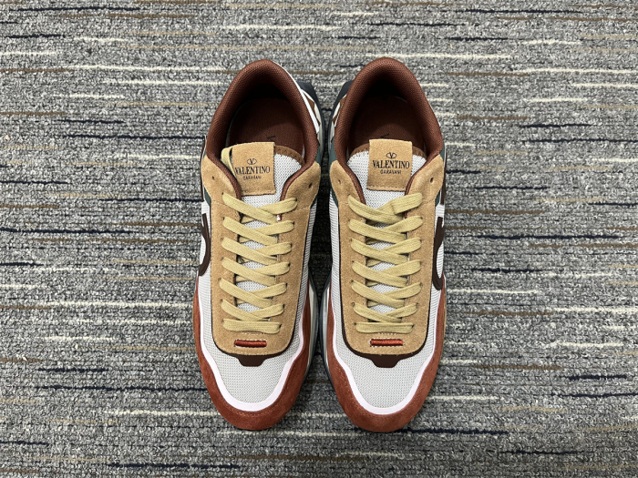 Men  𝑉*𝐴𝐿𝐸𝑁𝑇𝐼𝑁𝑂 Top Sneakers