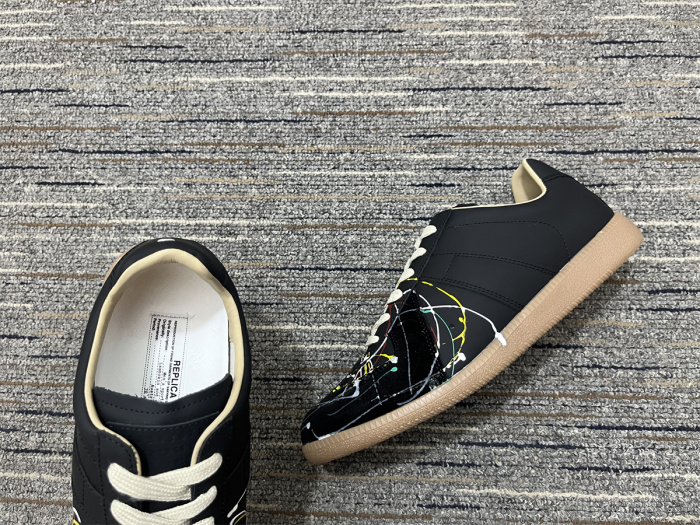 Men Women M*aison M*argiela Sneakers011