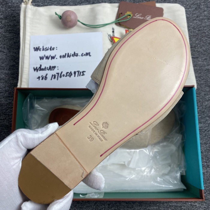 Women L*oro P*iana Top Slippers