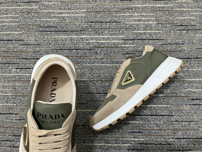Women  P*rada Top Quality Sneakers