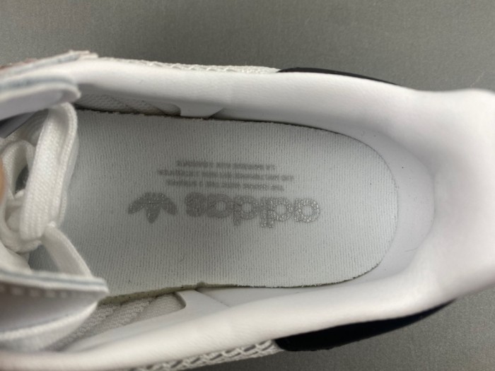 a*didas S*amba OG  “Lace Flower”  IH3371