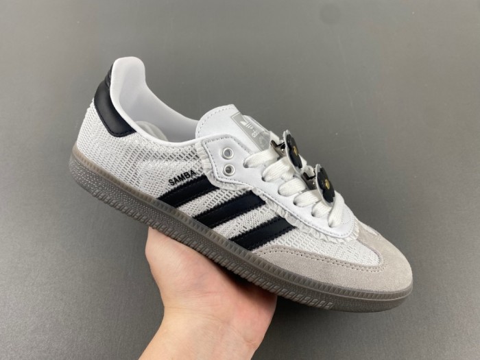 a*didas S*amba OG  “Lace Flower”  IH3371