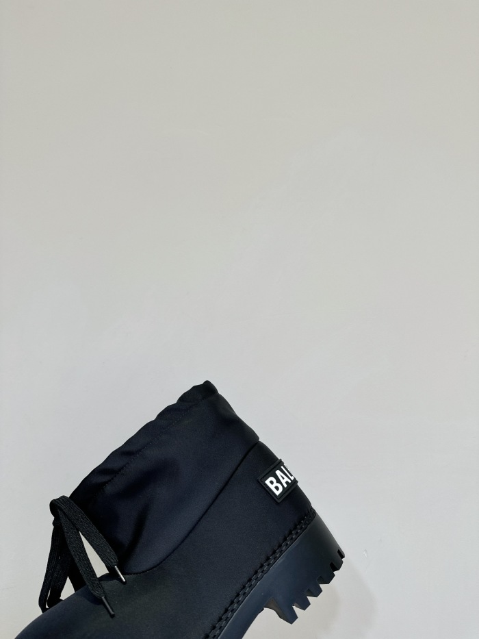 Women B*alenciaga Top Boots