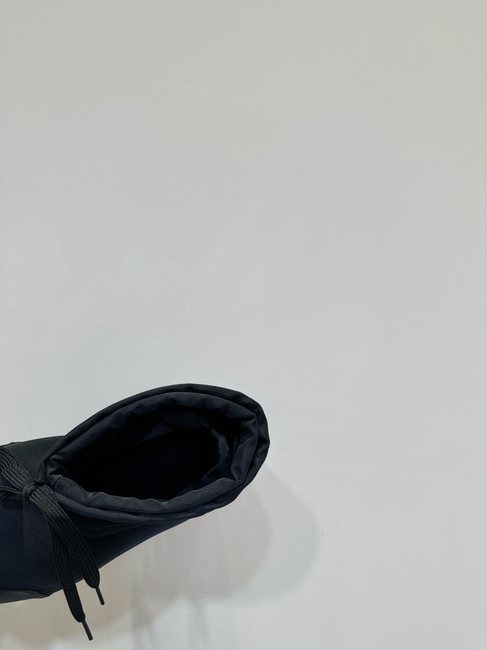 Women B*alenciaga Top Boots
