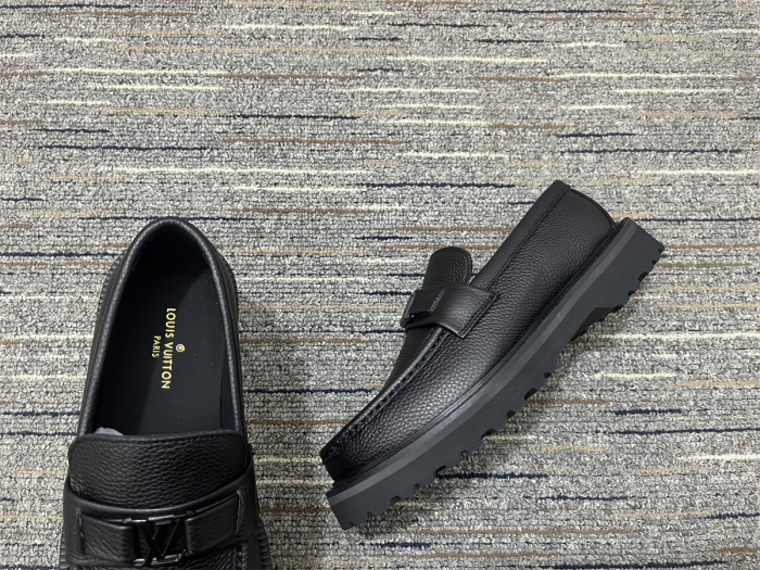 Men L*ouis V*uitton Top Quality  loafers