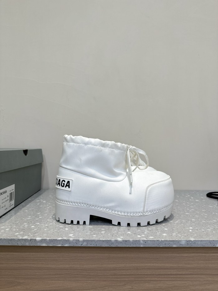 Women B*alenciaga Top Boots