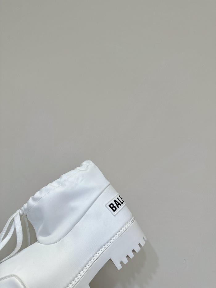 Women B*alenciaga Top Boots