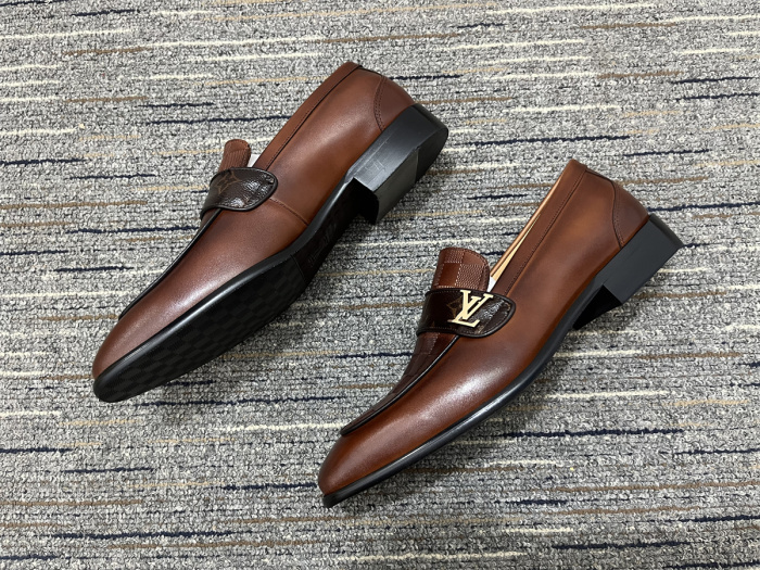 Men L*ouis V*uitton Top Quality  loafers