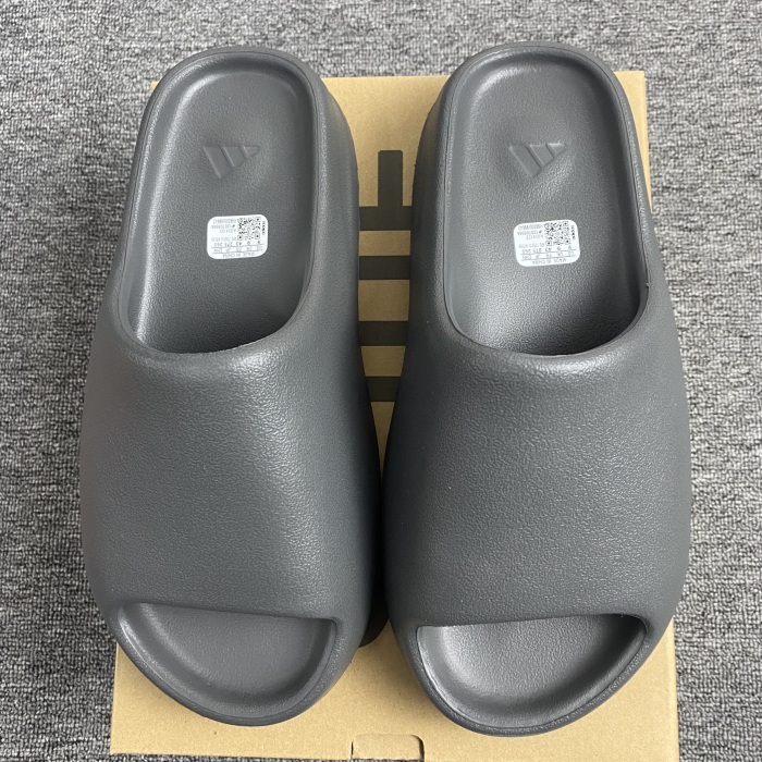 Yeezy Slide Granite ID4132