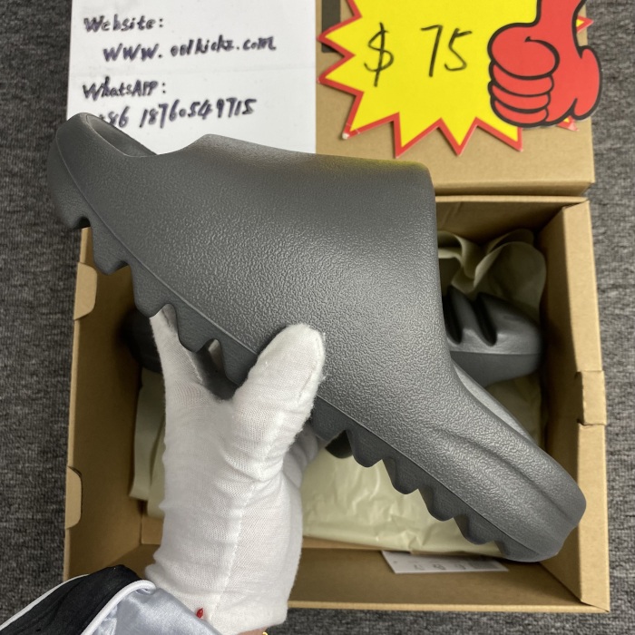 Yeezy Slide Granite ID4132