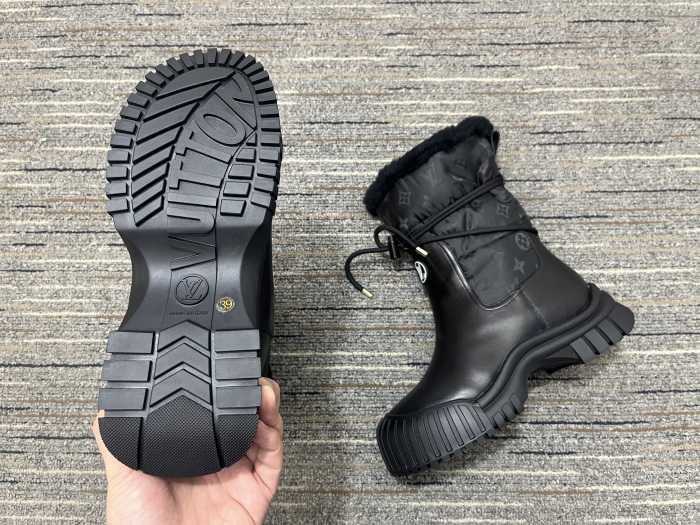 Women L*ouis V*uitton Top Quality Sneakers