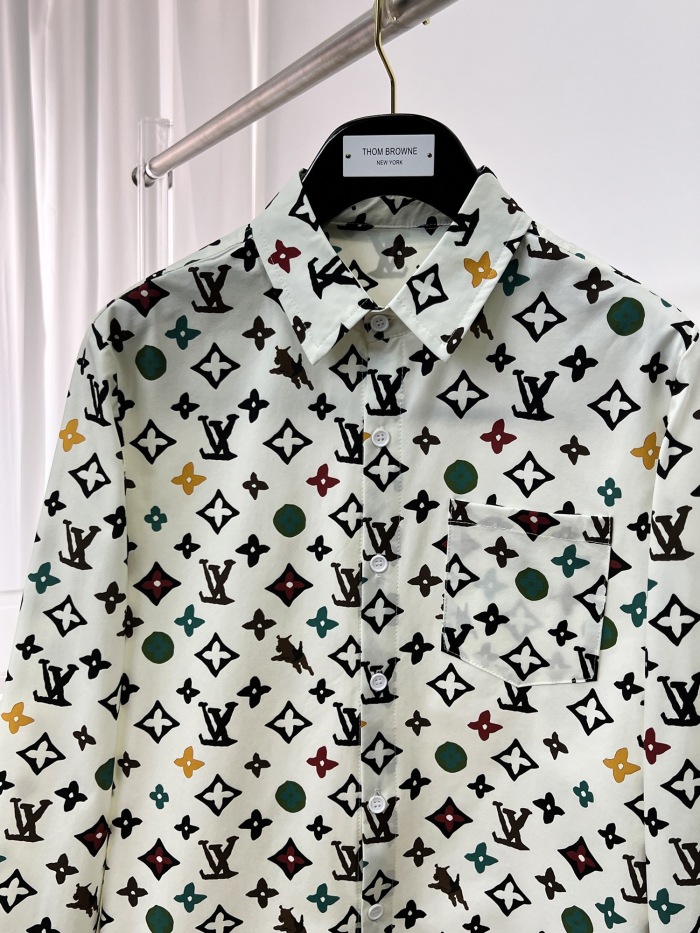 L*ouis V*uitton Top Quality