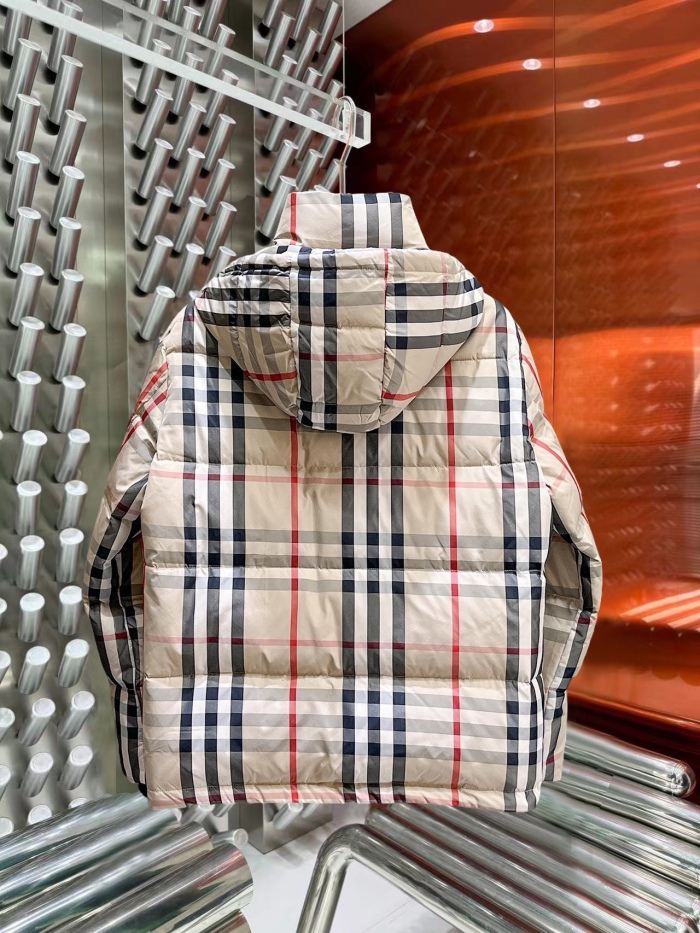 B*urberry Top Quality