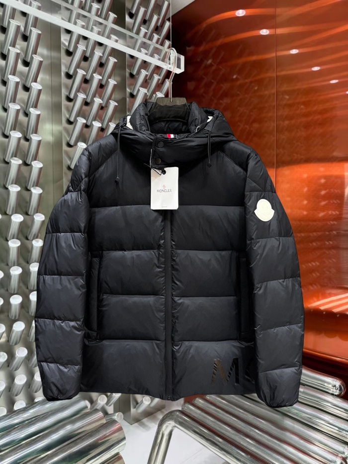 M*oncler   Top Quality