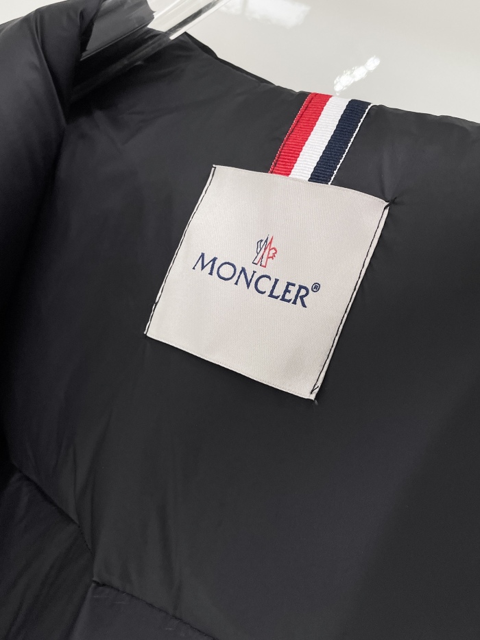 M*oncler   Top Quality