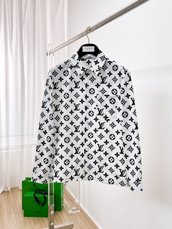L*ouis V*uitton Top Quality
