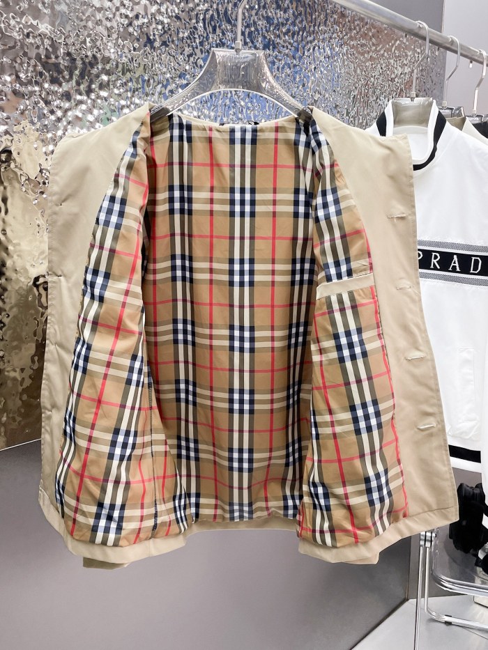 B*urberry Top Quality