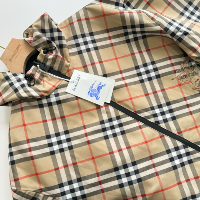 B*urberry Top Quality