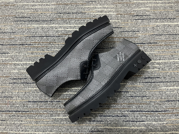 Men L*ouis V*uitton Top Quality  loafers