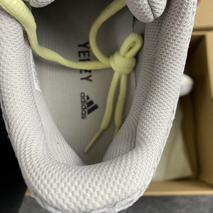 Yeezy  Boost 700 B75571
