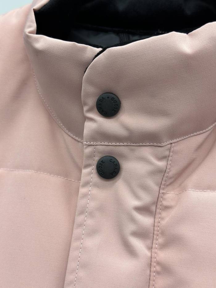 C*ANADA  G*OOSE  Top Quality