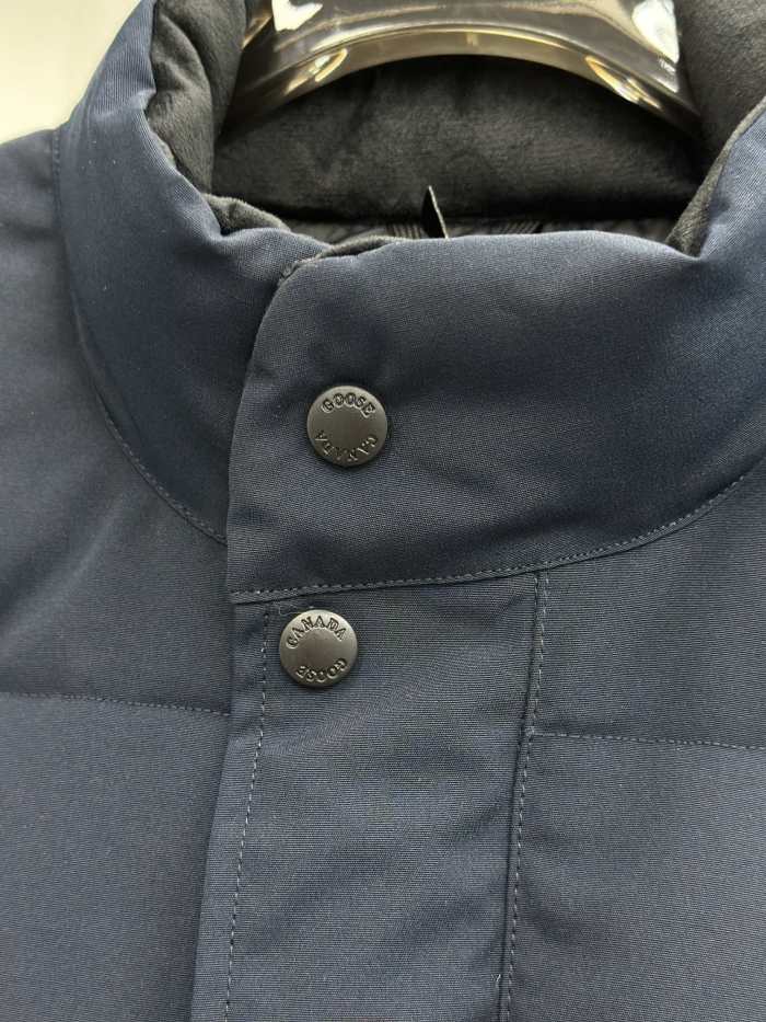 C*ANADA  G*OOSE  Top Quality