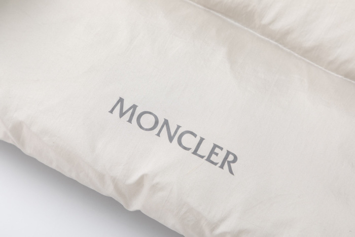 M*oncler   Top Quality