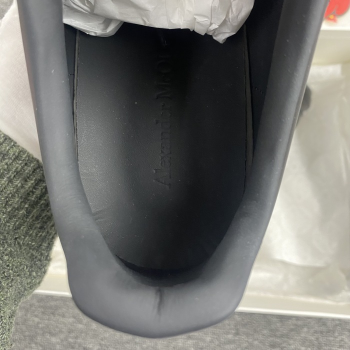 A*exander M*queen Sneaker