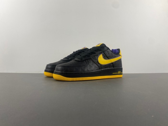 K*obe x N*ike A*ir   F*orce 1 Low  HV5122-001