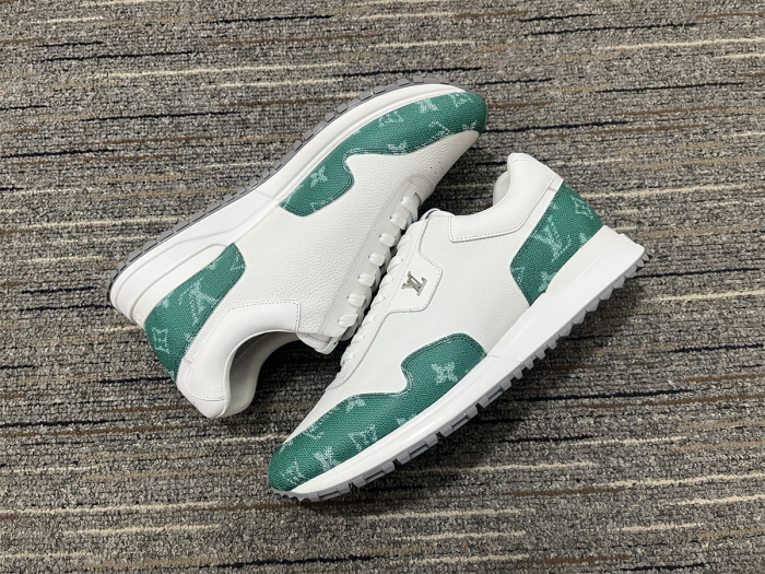 Men  L*ouis V*uitton Top Sneakers