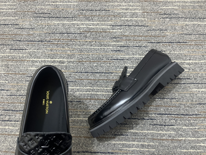 Men L*ouis V*uitton Top Quality  loafers