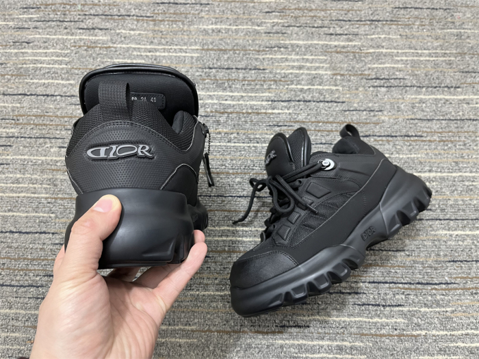 Men  D*ior Top Sneakers