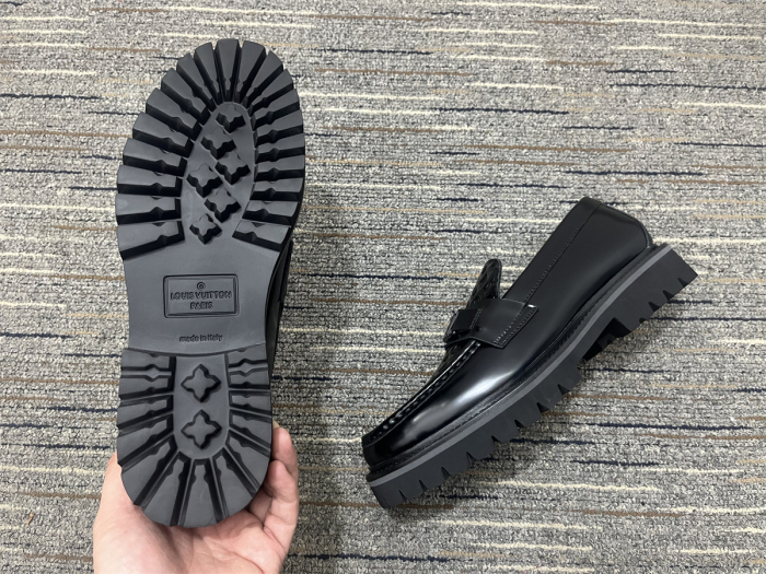 Men L*ouis V*uitton Top Quality  loafers