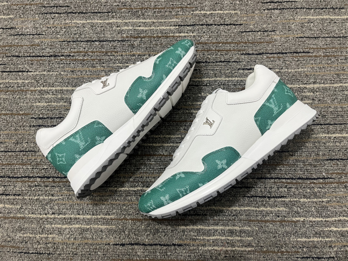 Men  L*ouis V*uitton Top Sneakers