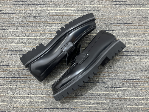 Men L*ouis V*uitton Top Quality  loafers
