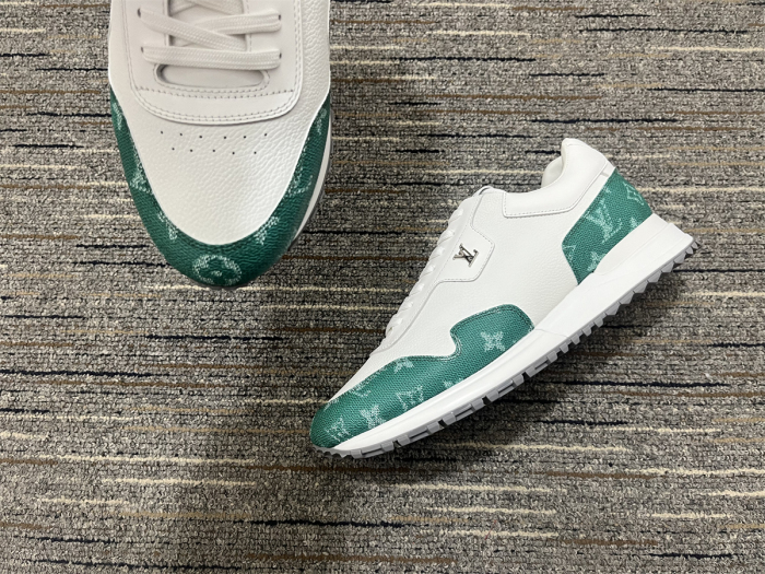 Men  L*ouis V*uitton Top Sneakers