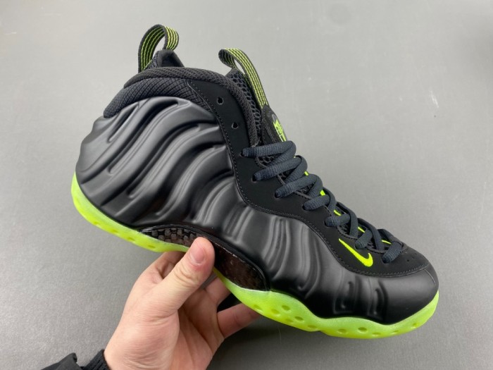 N*ike A*ir F*oamposite One “Volt”  HF2902-001