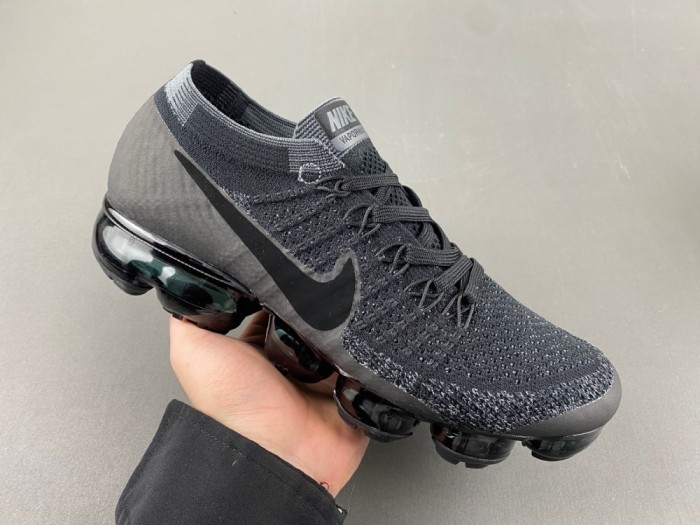 N*ike  A*ir VaporMax 'Triple Black'   849558-007