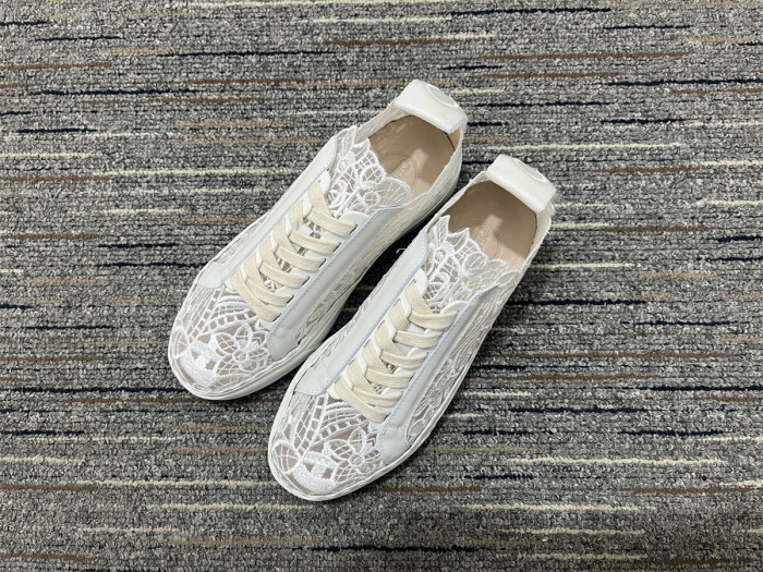 Women C*hloe Top Sneaker