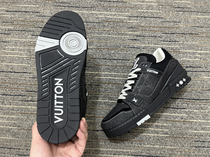 Men  L*ouis V*uitton Top Sneakers