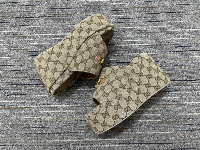 Women  G*ucci Top Sandals