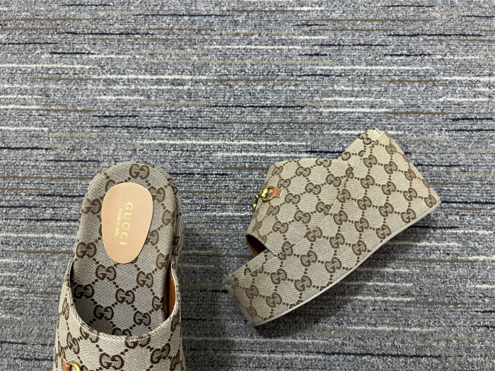 Women  G*ucci Top Sandals