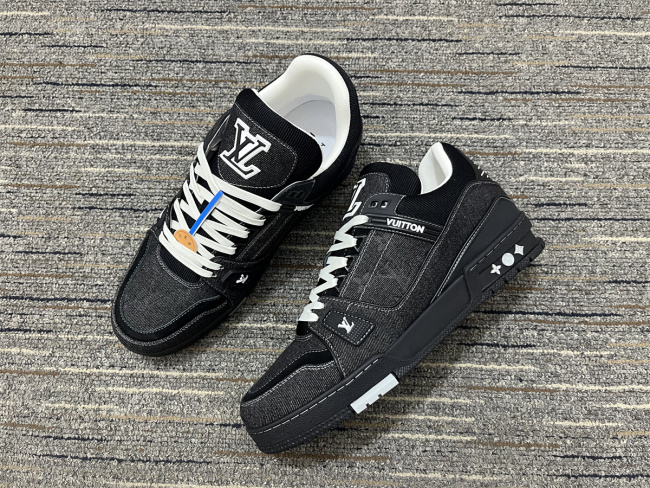 Men  L*ouis V*uitton Top Sneakers
