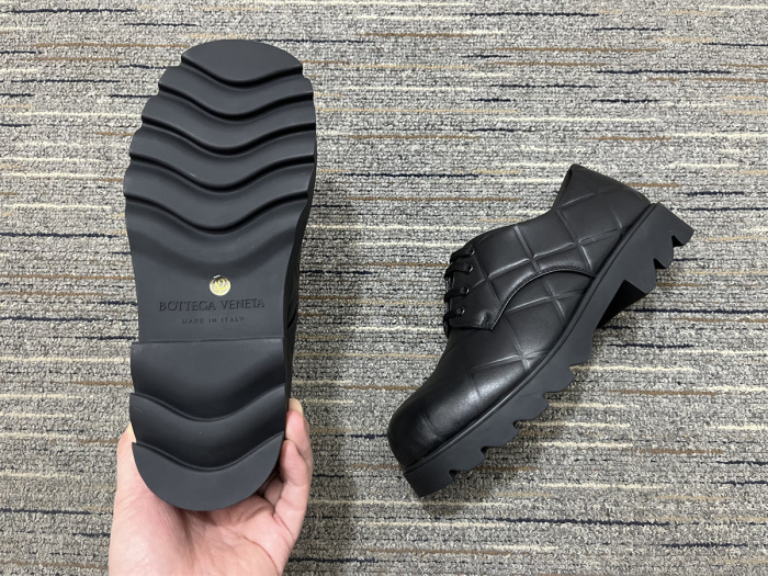 Men  B*ottega V*eneta Top Sneakers
