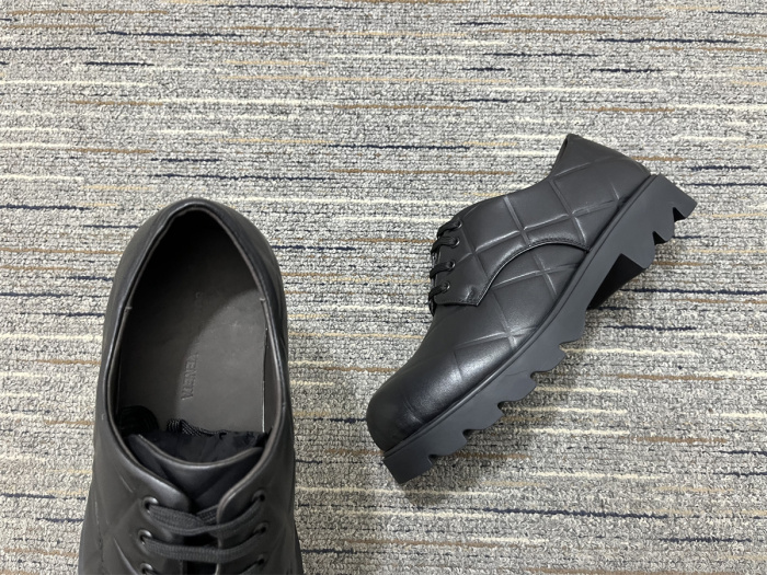 Men  B*ottega V*eneta Top Sneakers