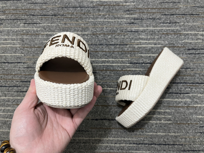 Women F*endi Top Sandals