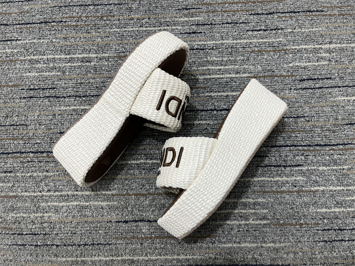 Women F*endi Top Sandals